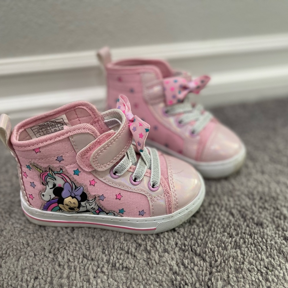 Minnie light up shoes